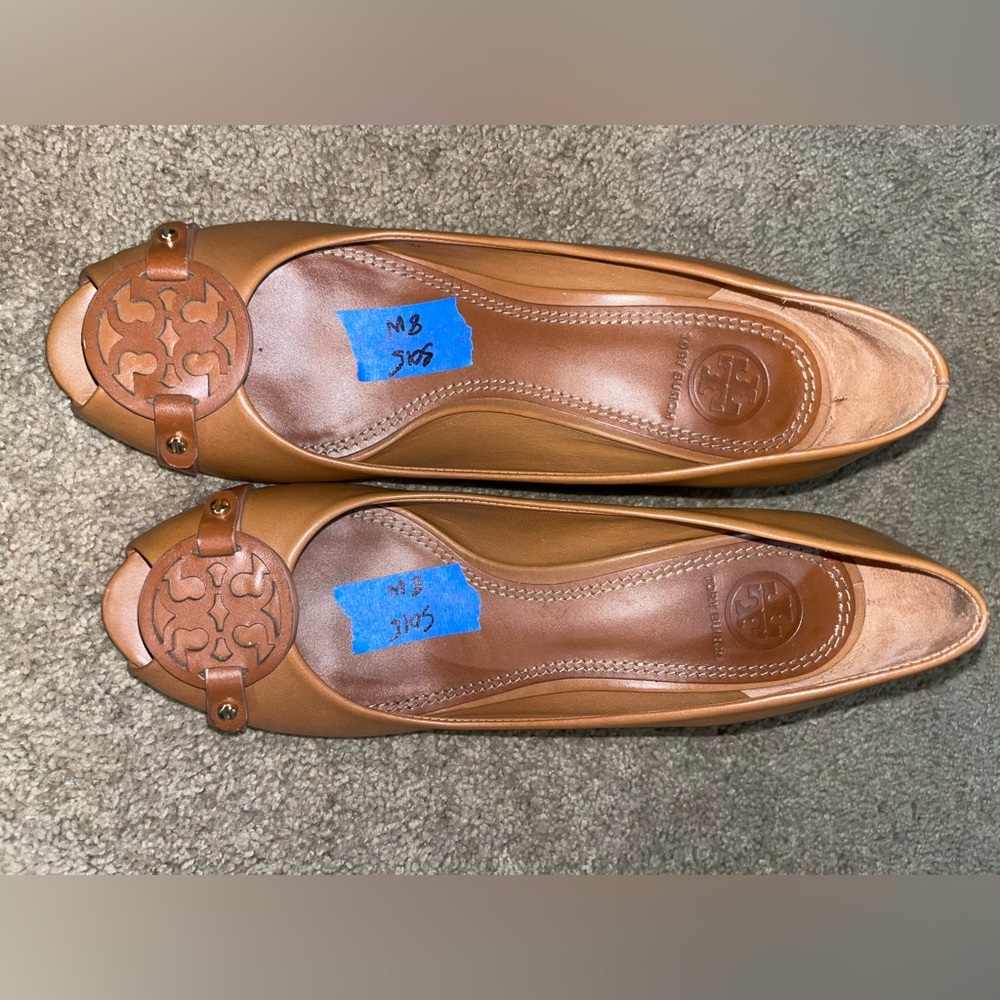Tory Burch Open Toe Wedge shoes 8 US